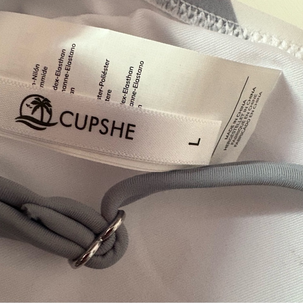 ❤️Cupshe NWT Black, Gray and White Striped Bikini Set - Picture 9 of 9